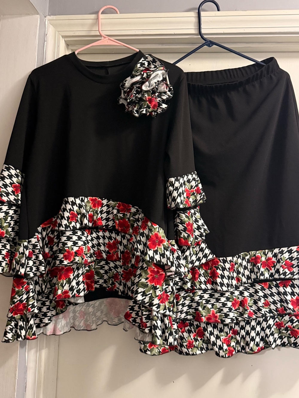 Black Two-Piece Dress Set with Floral Houndstooth Ruffle Trim